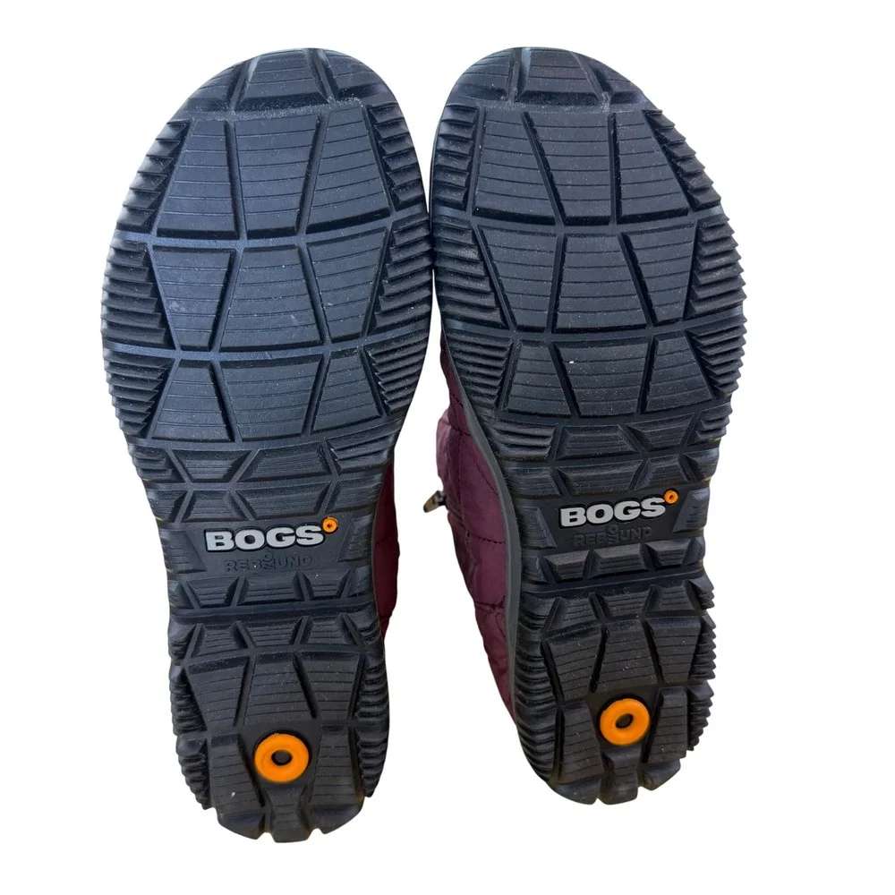 Bogs Snowday Low Boots Size 7 Burgundy Quilted Waterproof Winter Insulated Gorp